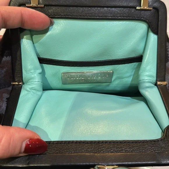 Tiffany Clutch Bag - Picture 2 of 4